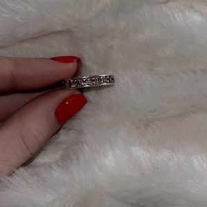 Pandora ring